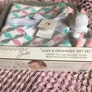 Bananafish Studio Accessories Banana Fish Studio Luxurious Blanket Gift Box Set Poshmark